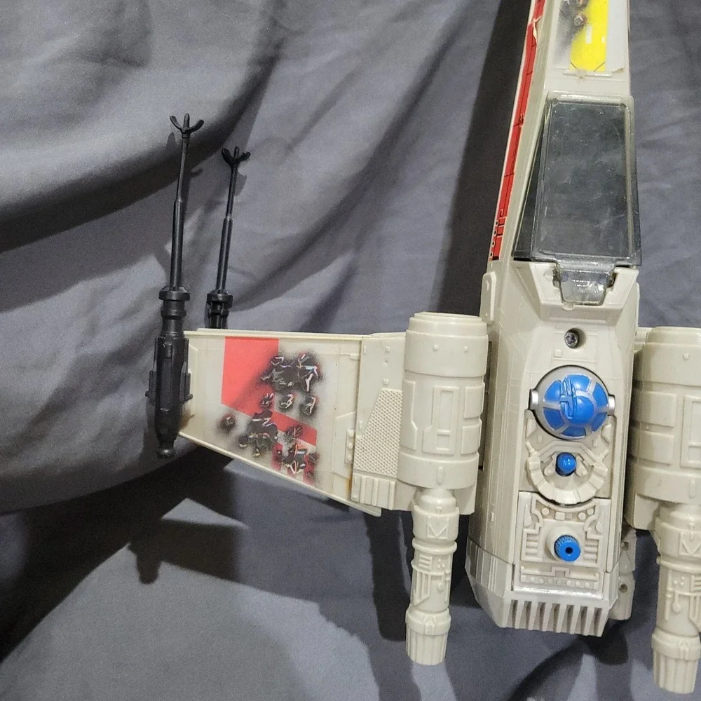 Star Wars Vintage ESB Battle Damaged X-Wing Fighter Kenner 1983 NOT Working